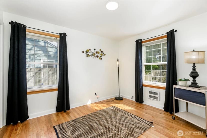 Property photo for 12434 12th Avenue S, Burien photo 18