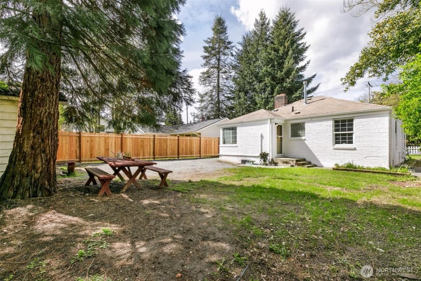 Property photo for 12434 12th Avenue S, Burien photo 3