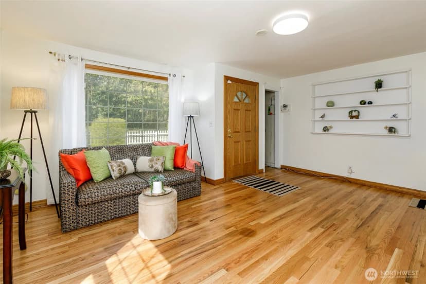 Property photo for 12434 12th Avenue S, Burien photo 7