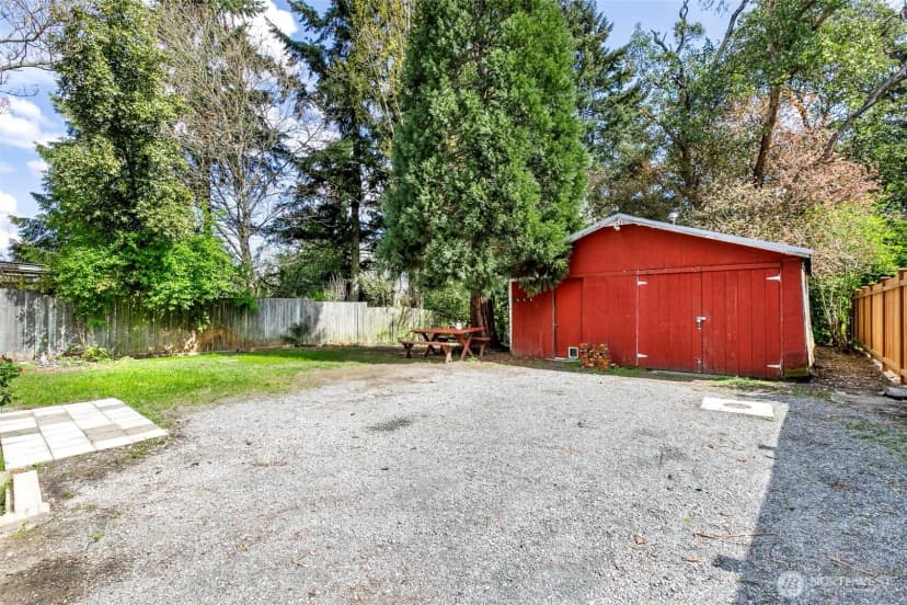 Property photo for 12434 12th Avenue S, Burien photo 5