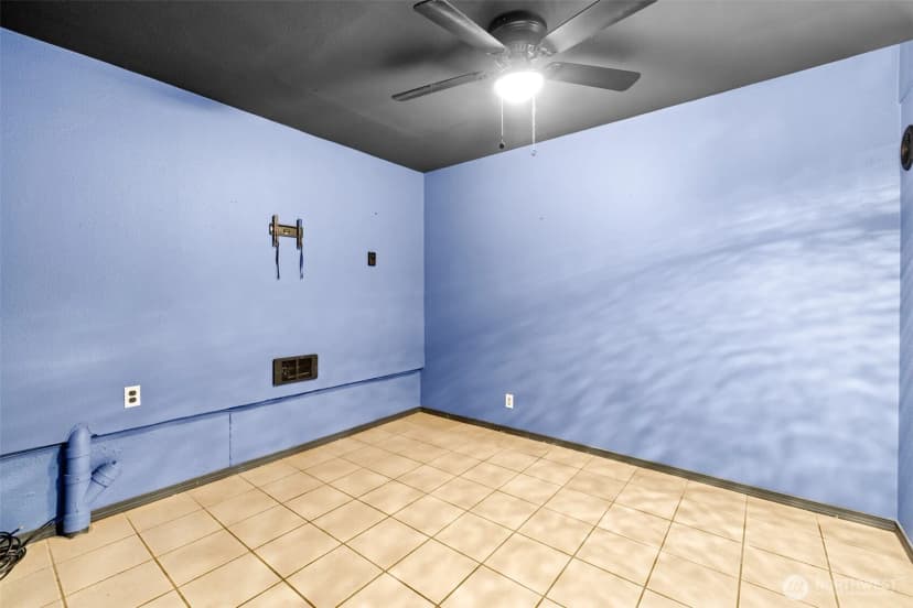 Property photo for 1507 S B Street, Port Angeles photo 38