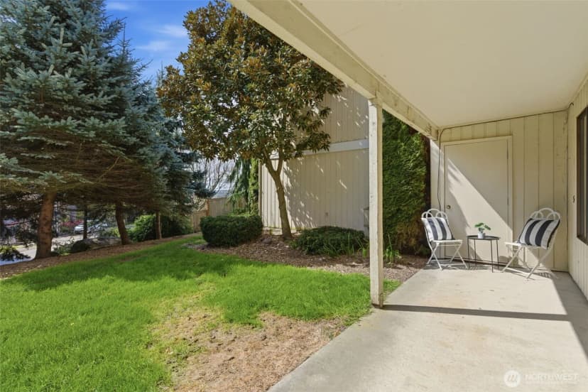 Property photo for 26425 Pennsylvania Avenue Ne #4, Kingston photo 26