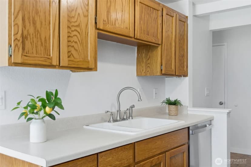 Property photo for 26425 Pennsylvania Avenue Ne #4, Kingston photo 6