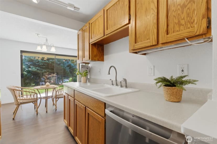Property photo for 26425 Pennsylvania Avenue Ne #4, Kingston photo 7