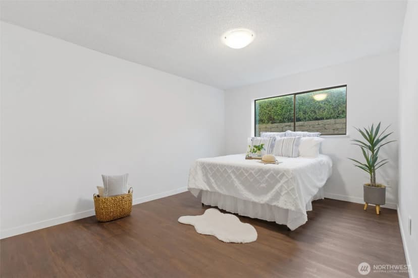 Property photo for 26425 Pennsylvania Avenue Ne #4, Kingston photo 14