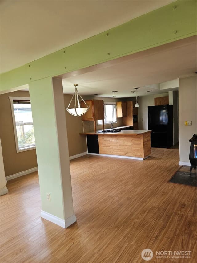 Property photo for 20 E Sunny Sands Road, Cathlamet photo 3