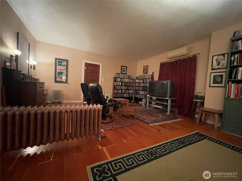 Property photo for 213 N 2nd Street, Dayton photo 25