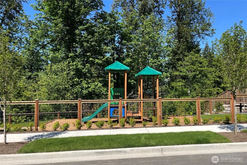 Property photo for 8525 Summit Avenue Se, Snoqualmie photo 20