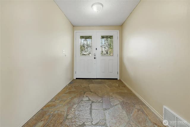 Property photo for 4032 Meridian Avenue N, Marysville photo 4