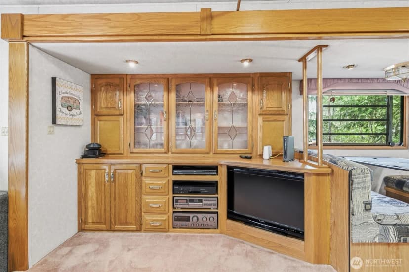 Property photo for 1028 Maple Lane, Sumas photo 8