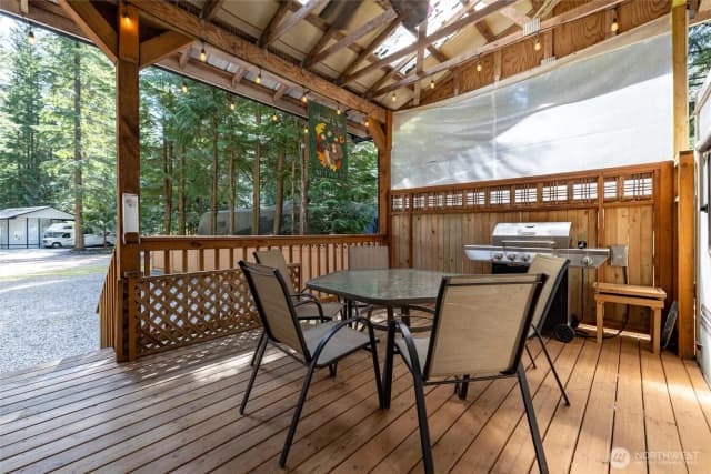 Property photo for 1028 Maple Lane, Sumas photo 3