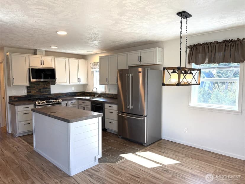 Property photo for 811 346th Place, Ocean Park photo 16