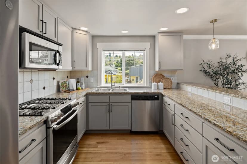 Property photo for 5015 A 8th Avenue Nw, Seattle photo 7