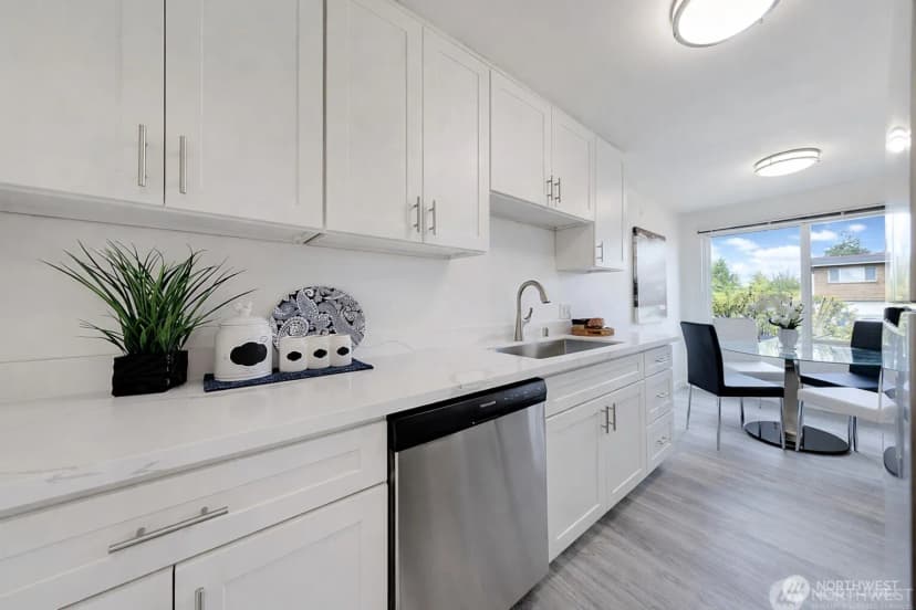Property photo for 2517 - 2519 E Pike Street, Seattle photo 3