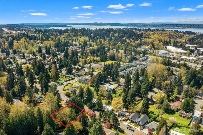 Property photo for 12604 109th Pl, Kirkland photo 3