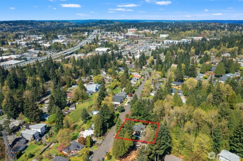 Property photo for 12604 109th Pl, Kirkland photo 7