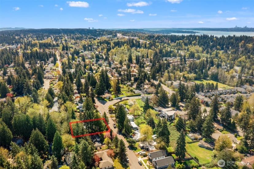 Property photo for 12604 109th Pl, Kirkland photo 11
