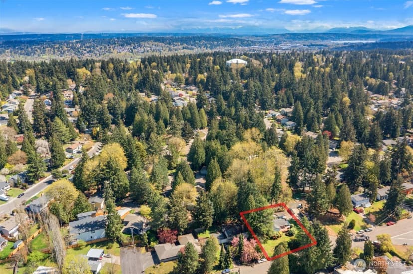 Property photo for 12604 109th Pl, Kirkland photo 9