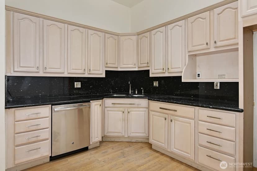 Property photo for 3015 Beacon Avenue S, Seattle photo 29
