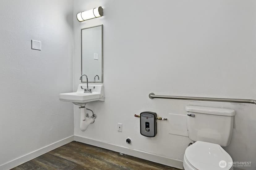 Property photo for 3015 Beacon Avenue S, Seattle photo 24