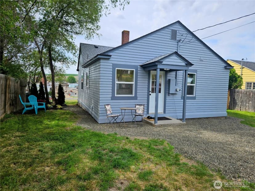 Property photo for 108 W 3rd Street, Lind photo 6