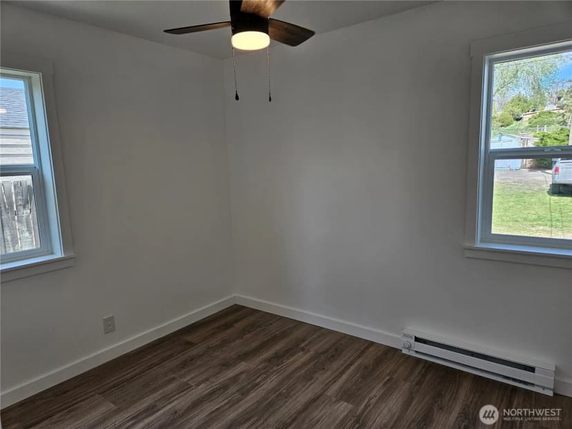Property photo for 108 W 3rd Street, Lind photo 20