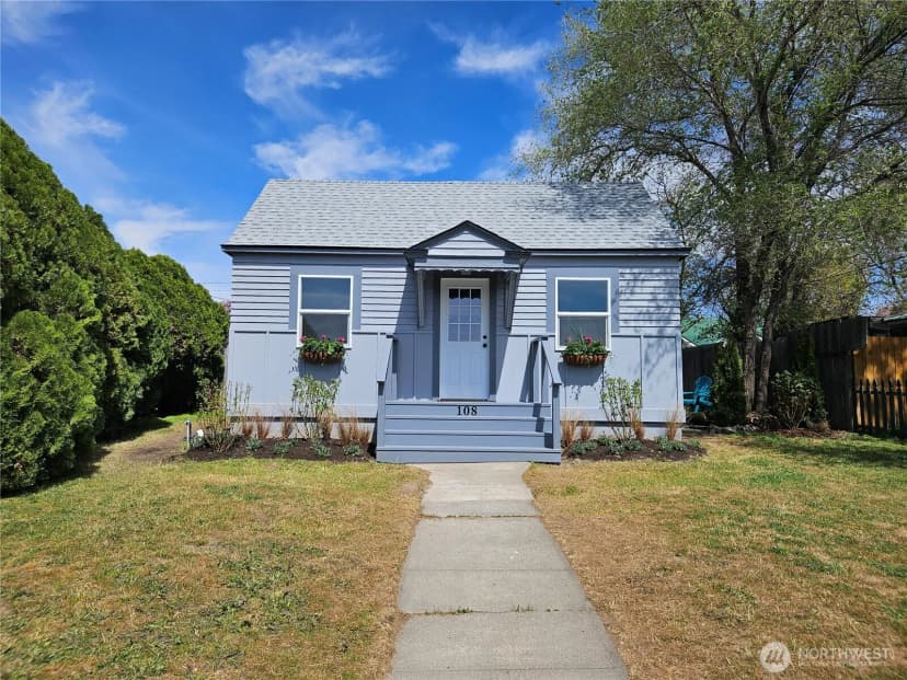 Property photo for 108 W 3rd Street, Lind photo 28