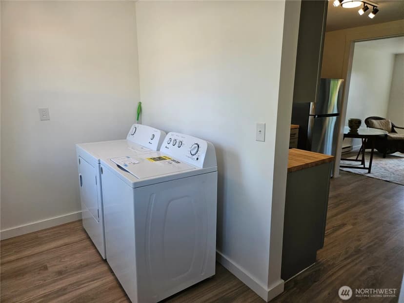Property photo for 108 W 3rd Street, Lind photo 26