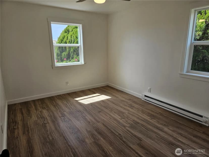 Property photo for 108 W 3rd Street, Lind photo 22