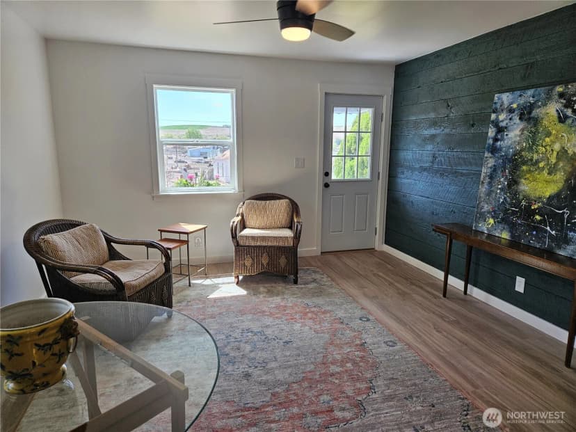 Property photo for 108 W 3rd Street, Lind photo 18