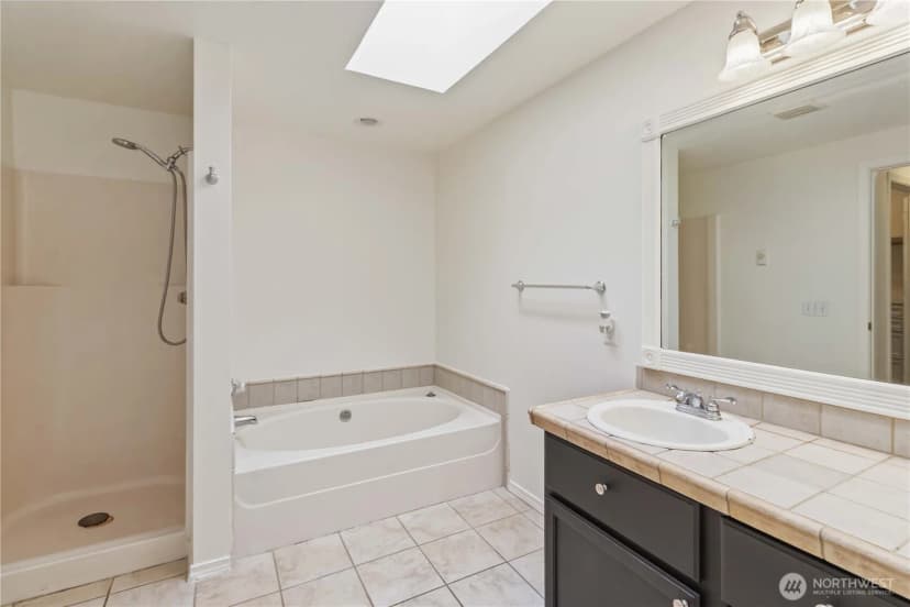 Property photo for 10513 Se 250th Place #f103, Kent photo 17