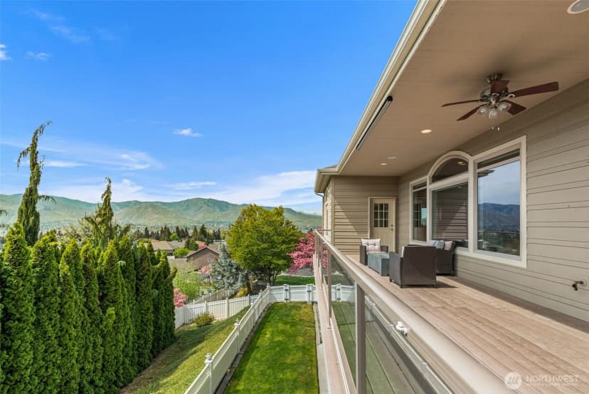 Property photo for 718 Briarwood Drive, East Wenatchee photo 32
