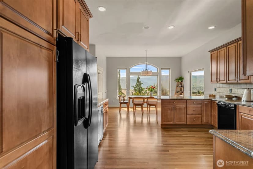 Property photo for 718 Briarwood Drive, East Wenatchee photo 12