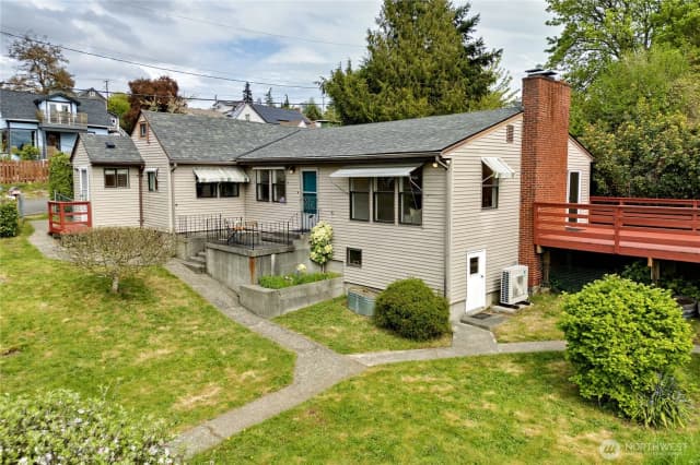 Property photo for 1408 Winfield Avenue, Bremerton photo 4
