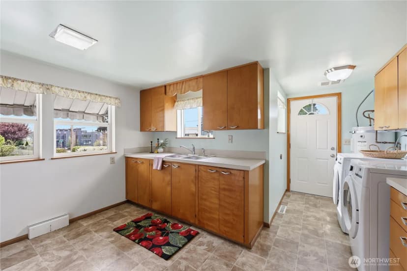 Property photo for 1408 Winfield Avenue, Bremerton photo 14