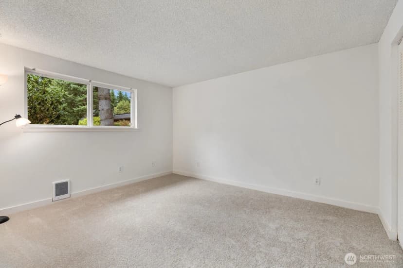 Property photo for 7307 224th Street Sw #d5, Edmonds photo 22