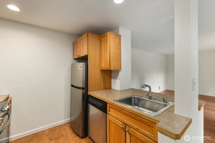 Property photo for 7307 224th Street Sw #d5, Edmonds photo 18