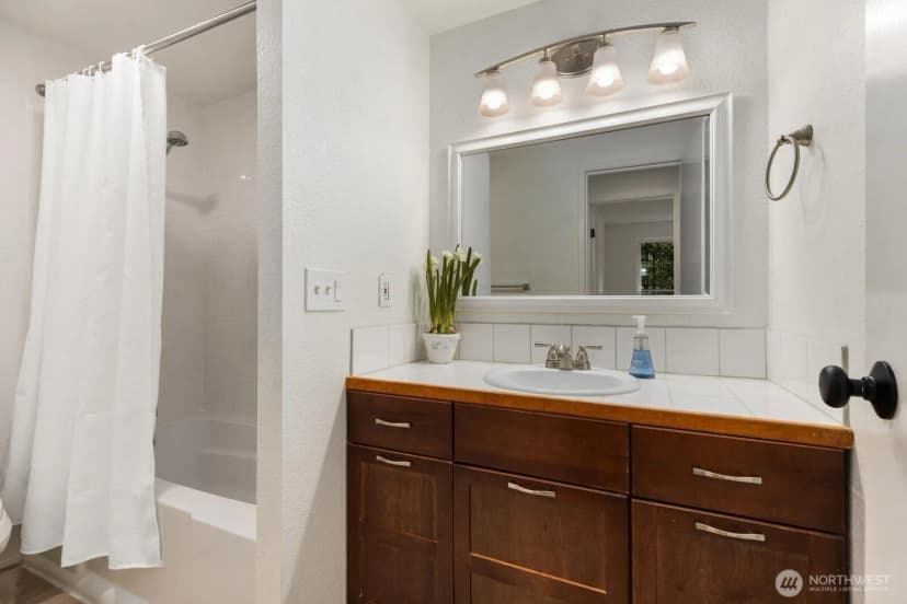 Property photo for 7307 224th Street Sw #d5, Edmonds photo 26