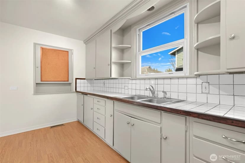 Property photo for 2085 Cottage Place, Ferndale photo 16