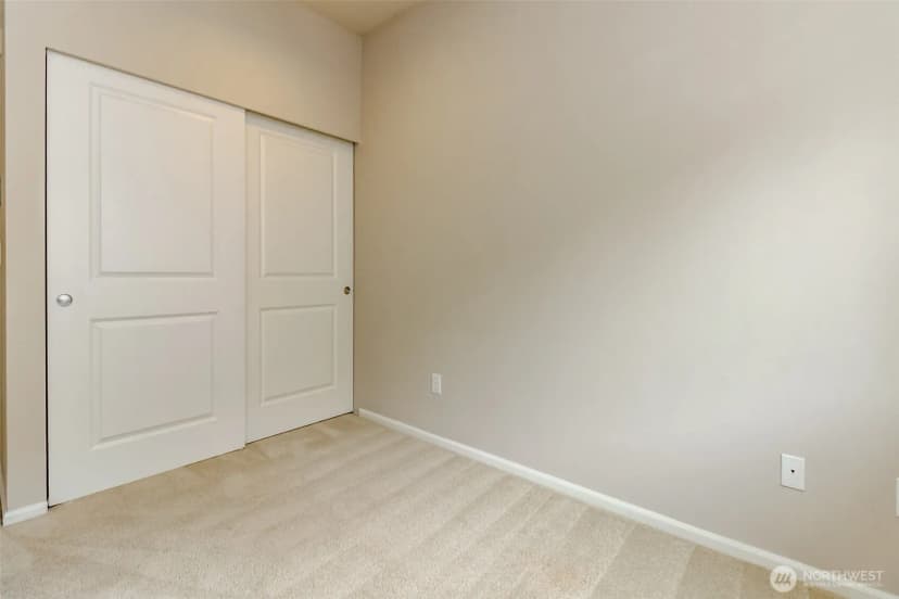 Property photo for 21230 40th Way S #e, Sea Tac photo 10