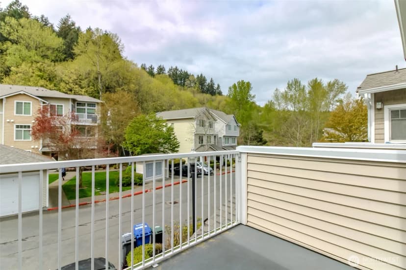 Property photo for 21230 40th Way S #e, Sea Tac photo 25