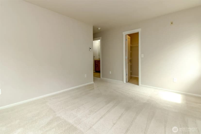 Property photo for 21230 40th Way S #e, Sea Tac photo 15