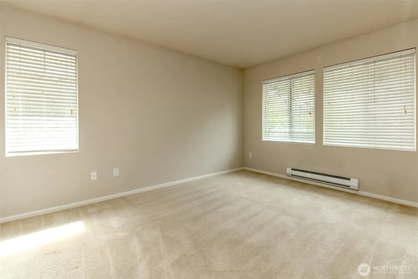Property photo for 21230 40th Way S #e, Sea Tac photo 12