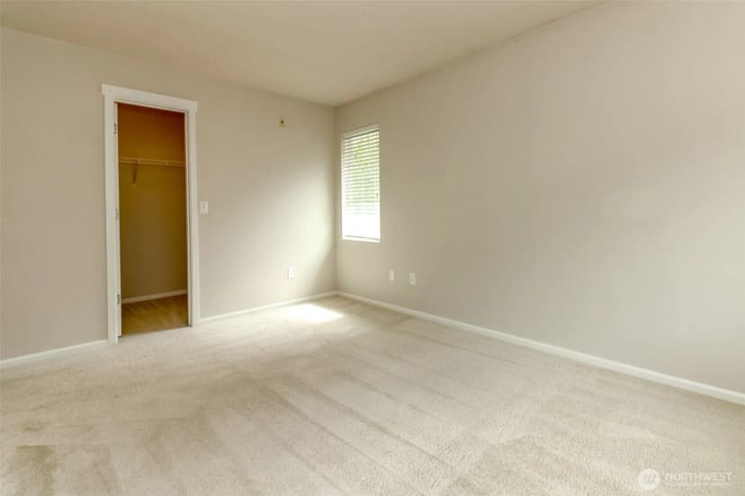 Property photo for 21230 40th Way S #e, Sea Tac photo 14