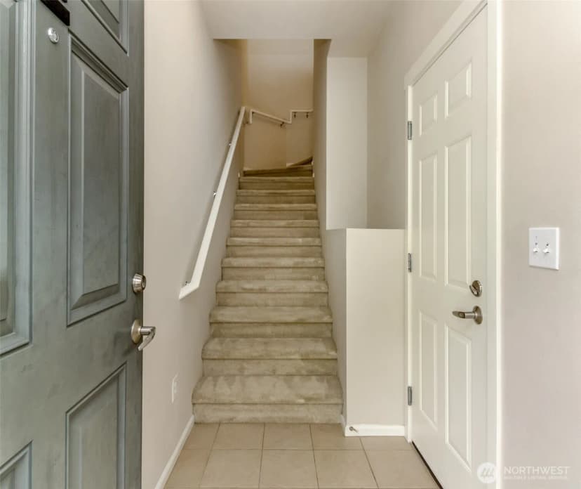 Property photo for 21230 40th Way S #e, Sea Tac photo 20