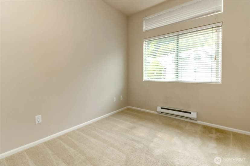 Property photo for 21230 40th Way S #e, Sea Tac photo 13