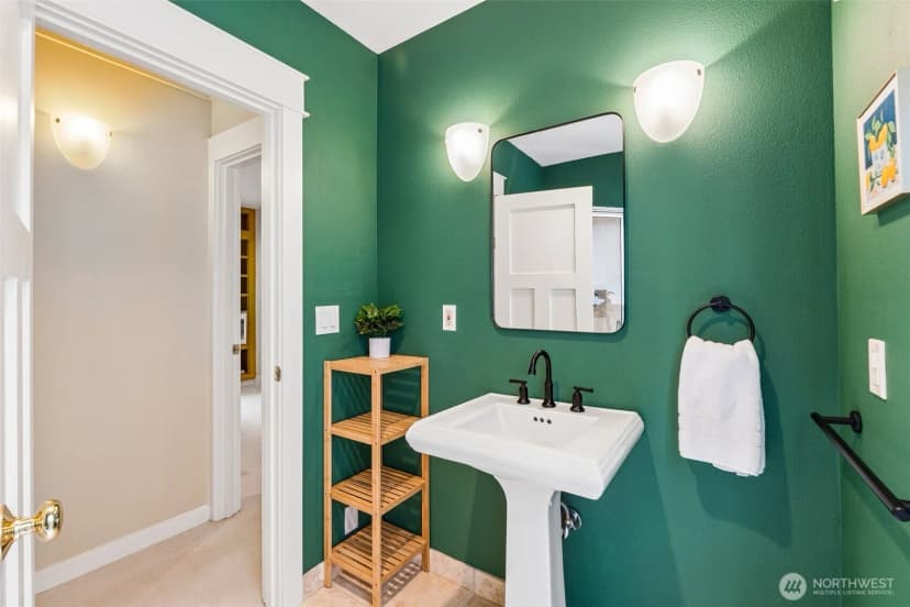 Property photo for 917 18th Avenue #a, Seattle photo 19