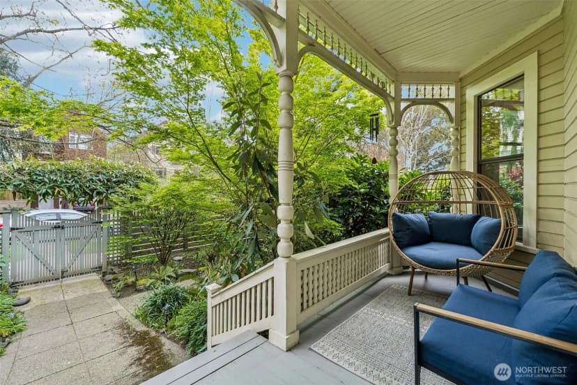 Property photo for 917 18th Avenue #a, Seattle photo 4