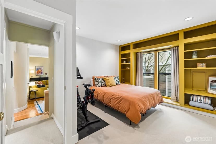 Property photo for 917 18th Avenue #a, Seattle photo 17