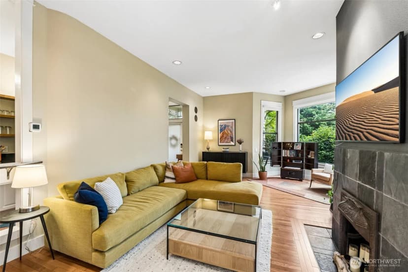 Property photo for 917 18th Avenue #a, Seattle photo 7